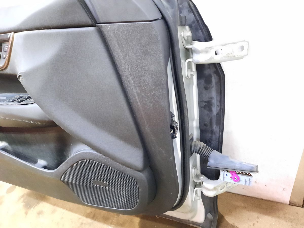 Ats Двері передні ліві Cadillac ATS 2013-2018 84200616 Cadillac ATS 18