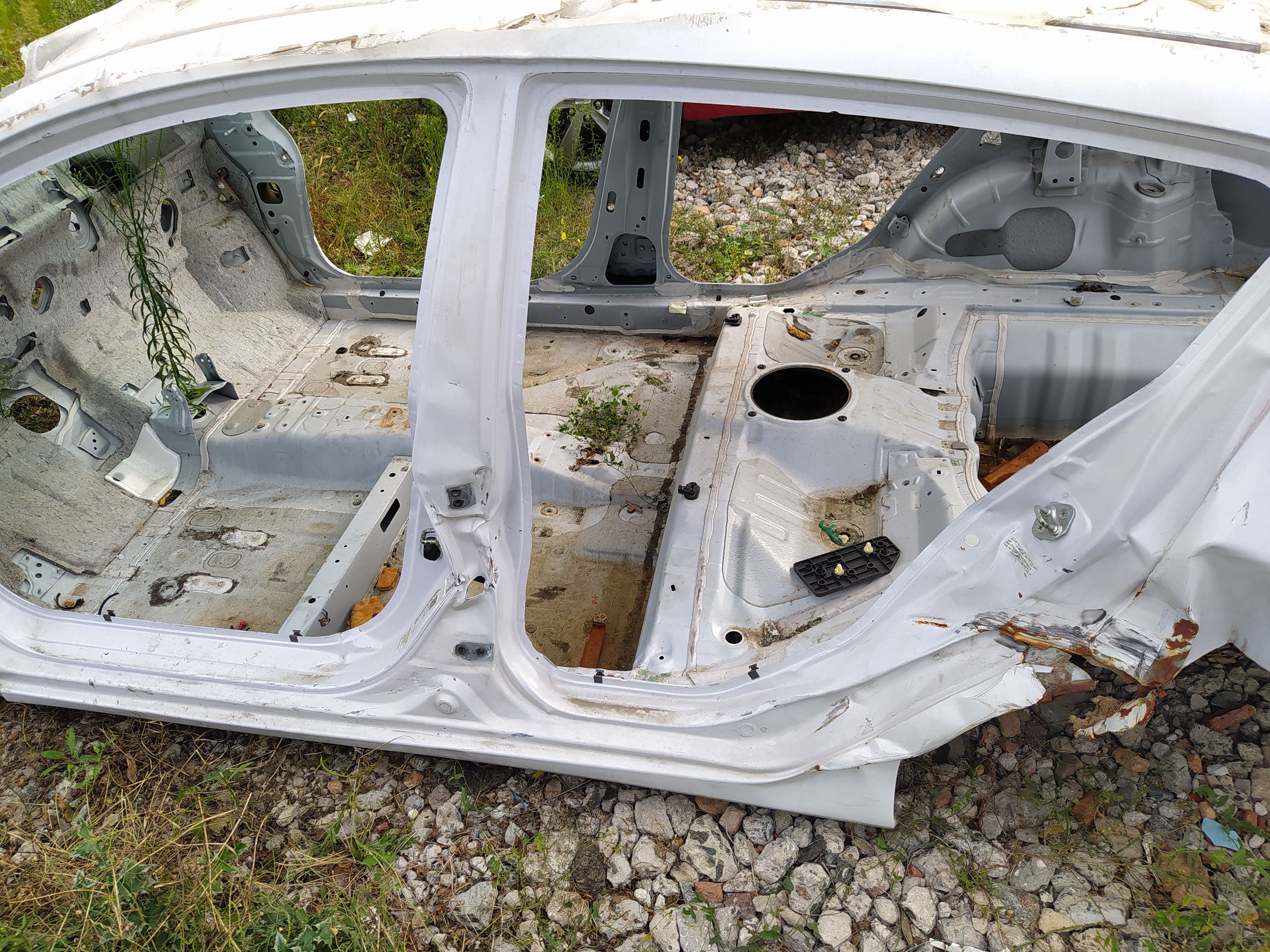 Insight Кузов голий (можна різати) Honda Insight 2009-2014 62100TM8A01ZZ Honda Insight 15