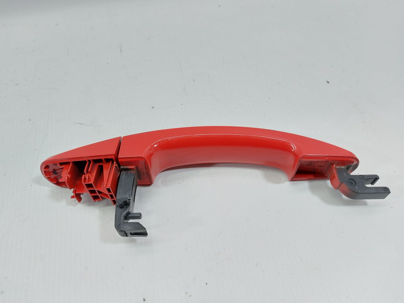 Focus Ручка двери задней правой наружная (красная) Ford Focus 2012-2018 CV6Z5422404DA Ford Focus 3