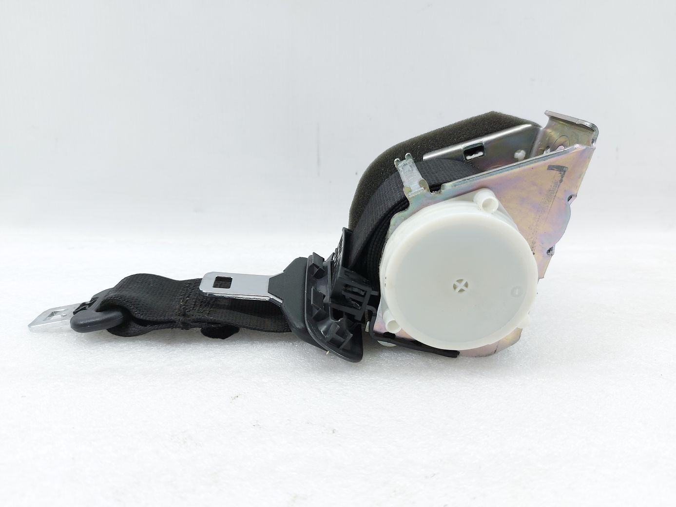 Xf. Ремінь безпеки задній центральний Jaguar XF 2010-2015 C2Z28102PVJ Jaguar XF