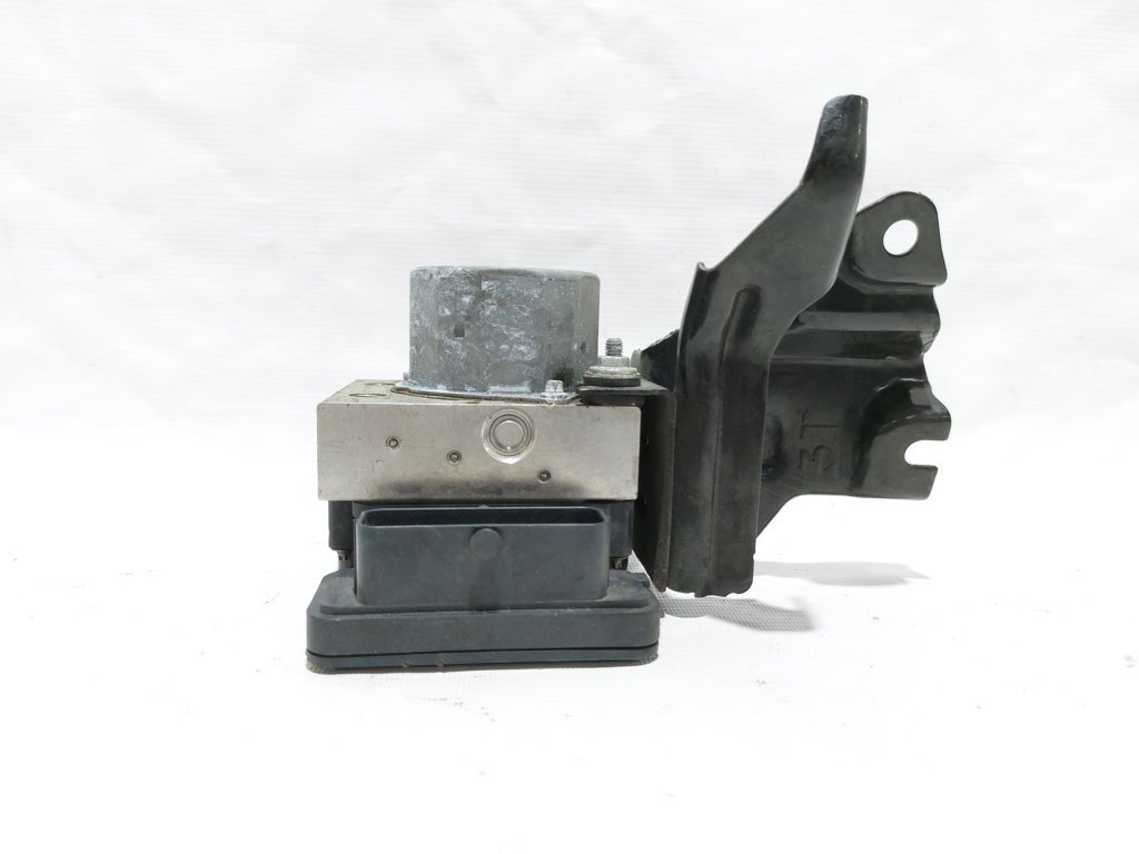 Altima Блок ABS Nissan Altima 2013-2016 476609HM0B Nissan Altima 4