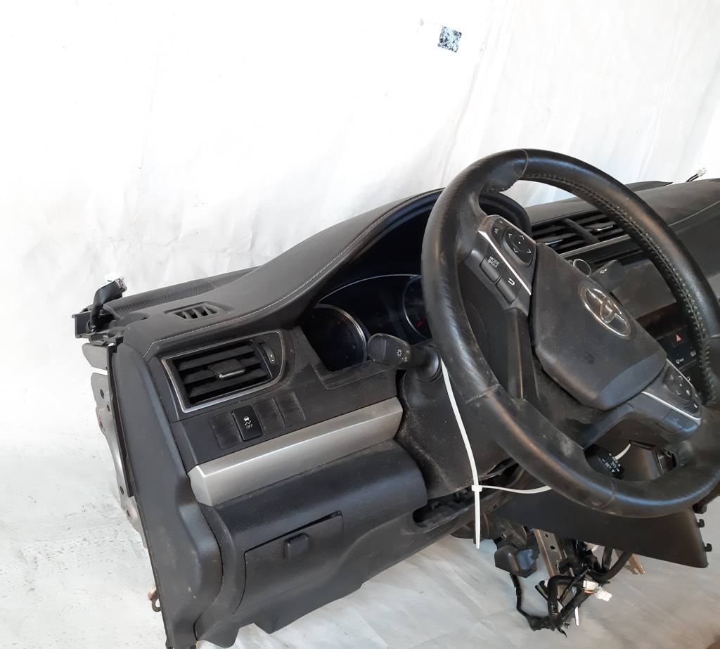 Camry Торпеда гола Toyota Camry 2015-2017 5530106210C0 Toyota Camry 2