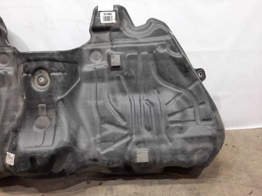 7 series Топливный бак BMW 7 2009-2015 16117267498 BMW 7 5