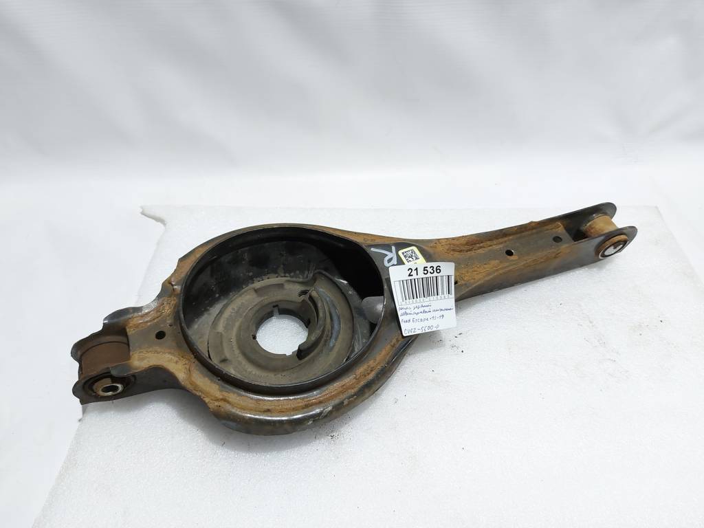 Escape. Рычаг задний левый/правый нижний Ford Escape 2013-2019 CV6Z5500P Ford Escape