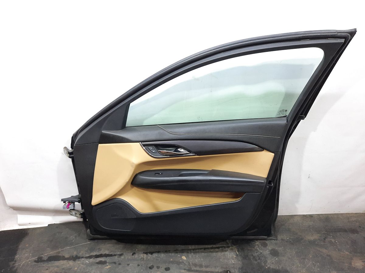 Ats. Двері передні права в зборі Cadillac ATS 2013-2018 84200615 Cadillac ATS