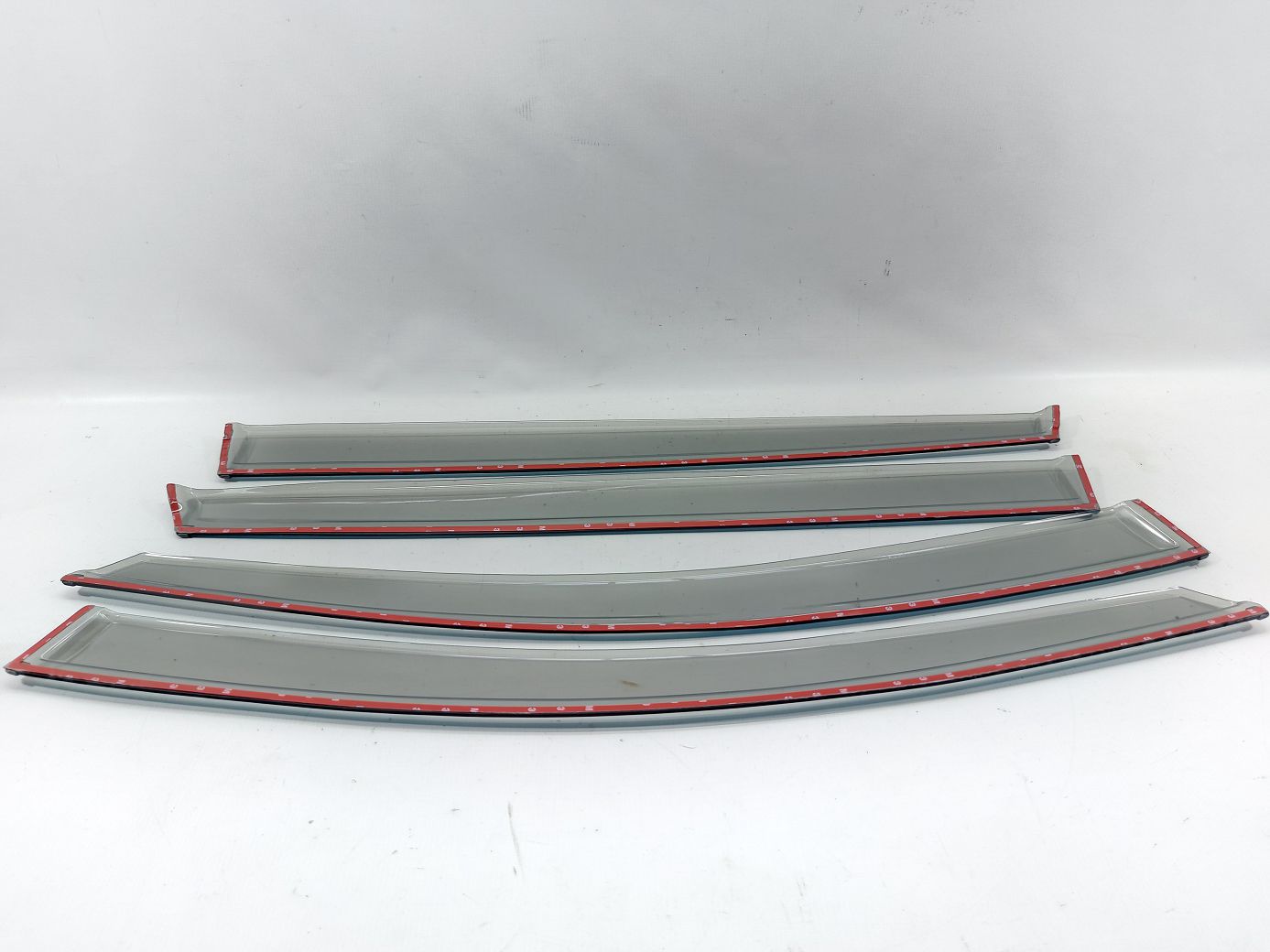 Вітровики бокового скла Дефлектори вікон Volkswagen ID.6X `21 Volkswagen ID.6X 4 Вітровики бокового скла Дефлектори вікон Volkswagen ID.6X `21 Volkswagen ID.6X 4