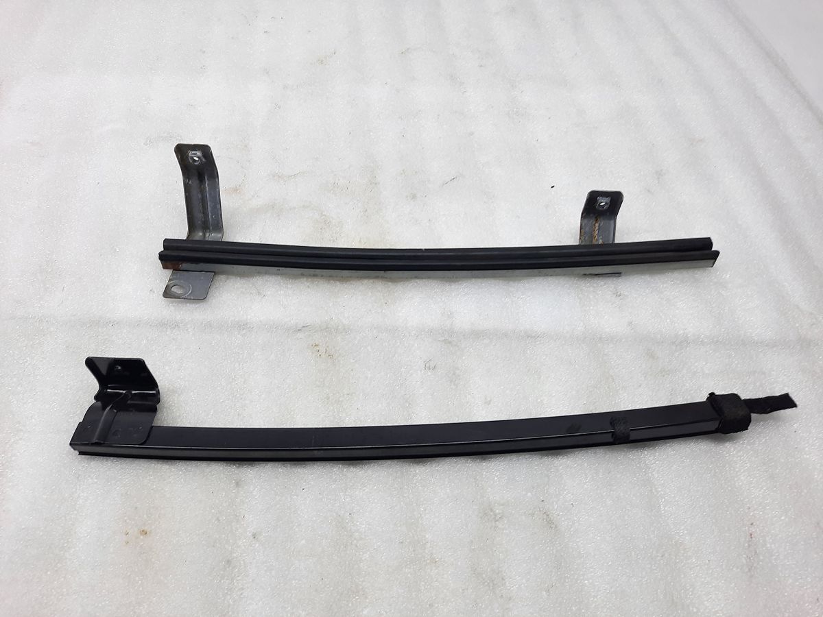 Versa Напрямна скло дверей передньої лівої (санки) до-кт Nissan Versa 2012-2019 802153AW0A Nissan Versa 1 Versa Напрямна скло дверей передньої лівої (санки) до-кт Nissan Versa 2012-2019 802153AW0A Nissan Versa 1