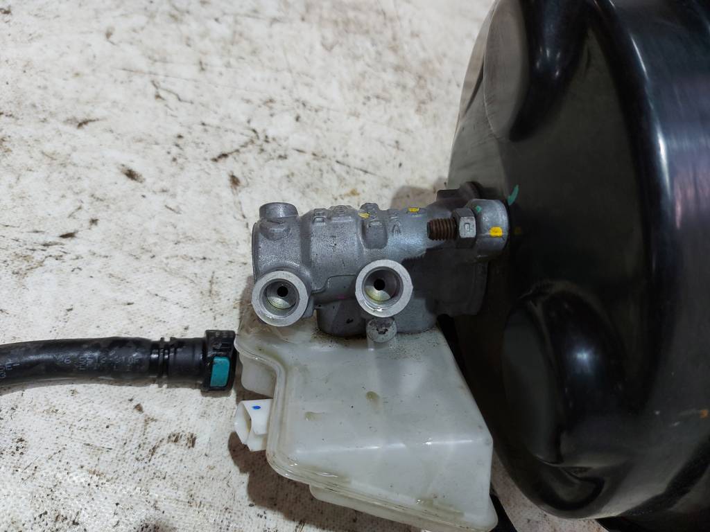 Escape Главный тормозной цилиндр Ford Escape 2013-2019 CV6Z2005E Ford Escape 3