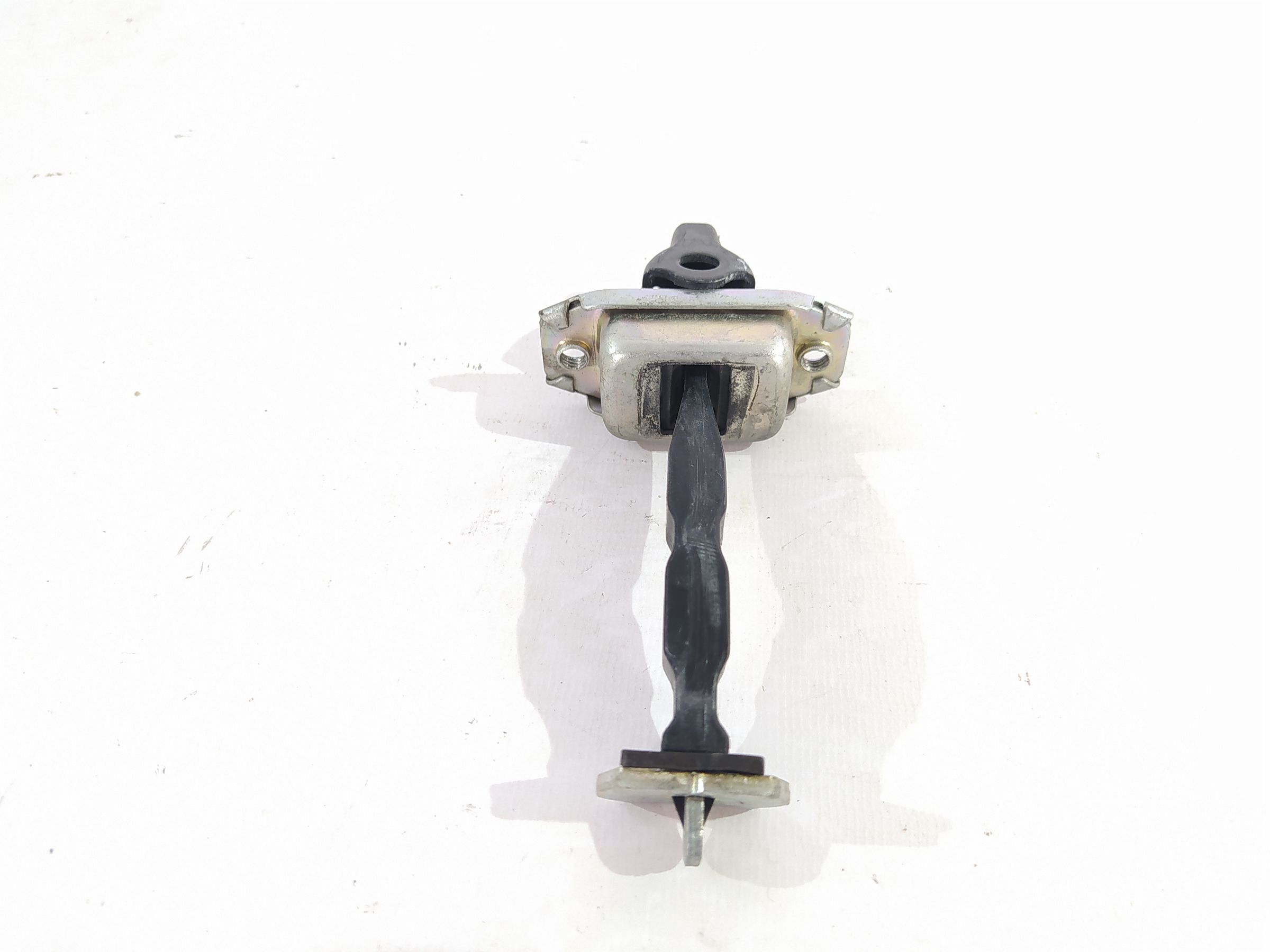 Altima Ограничитель двери задней правой/левой Nissan Altima 2013-2015 824303TA0A Nissan Altima 8