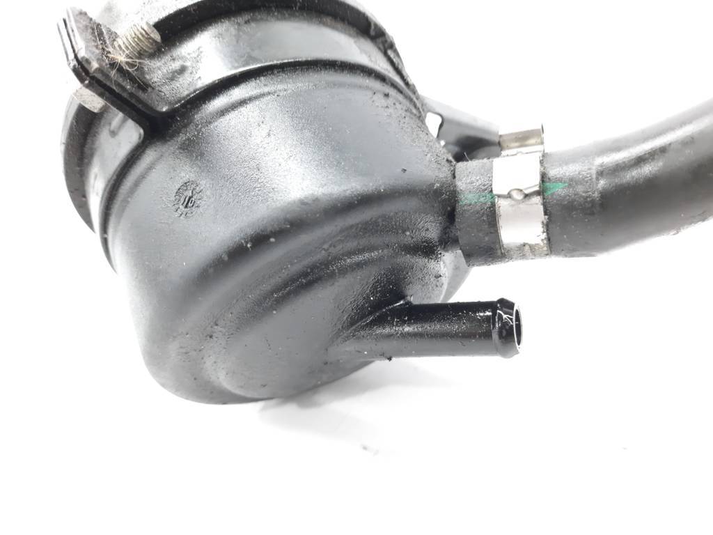 328i xdrive Бачок насоса гідропідсилювача BMW 328i xDrive 2006-2015 32416851218 BMW 328i xDrive 5