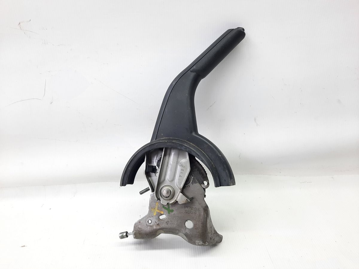 Compass. Рычаг стояночного тормоза Jeep Compass 2010-2017 1QB321X9AB Jeep Compass