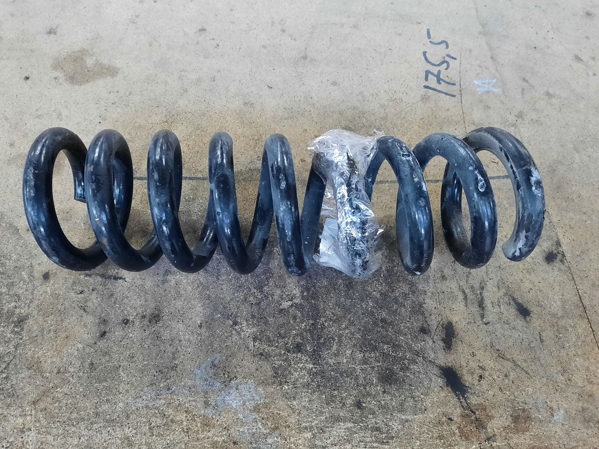 Charger. Пружина задня ліва/права Dodge Charger 2012-2021 5168955AB Dodge Charger