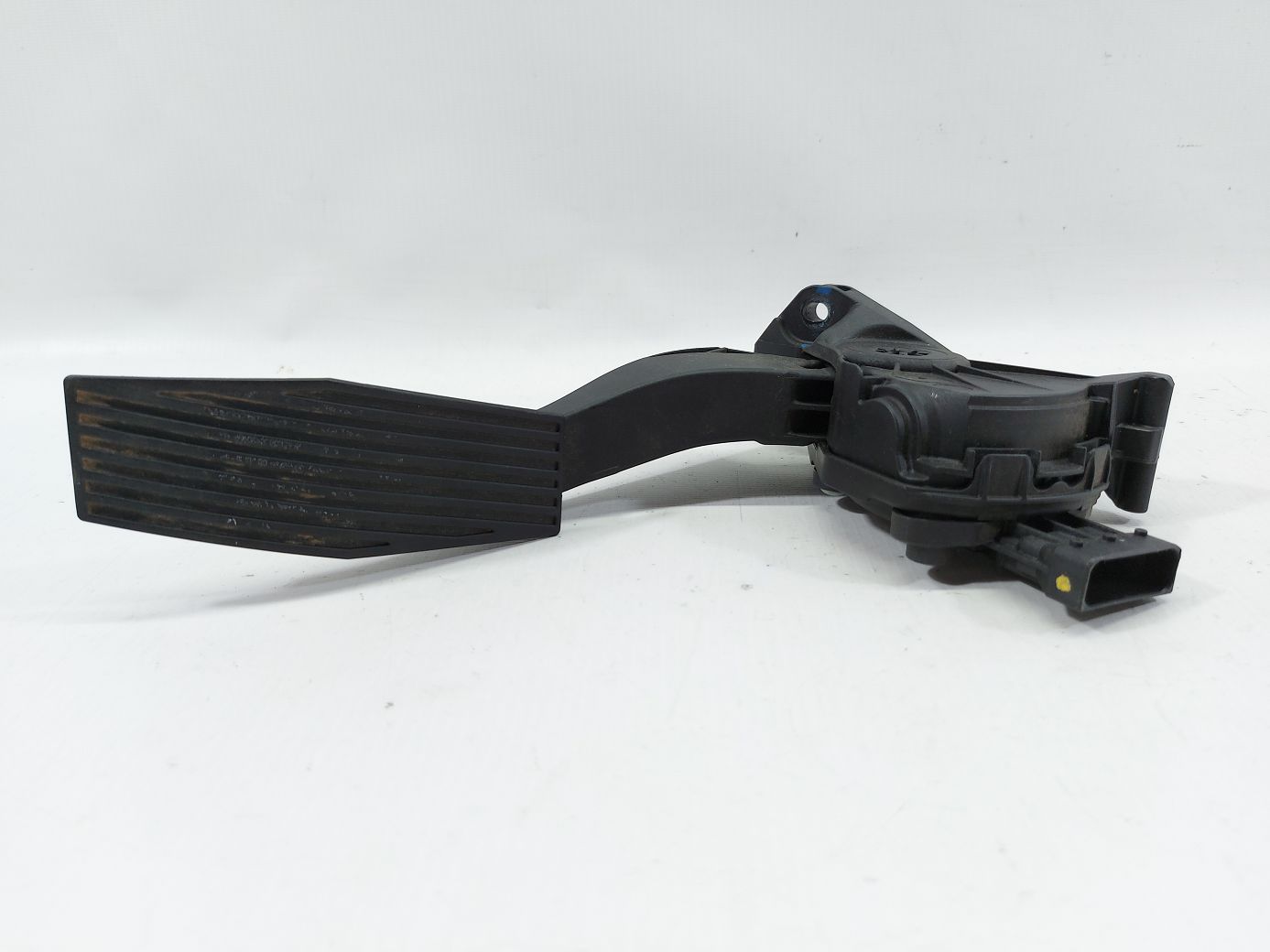 Regal. Педаль газа Buick Regal 2011-2017 13237352 Buick Regal