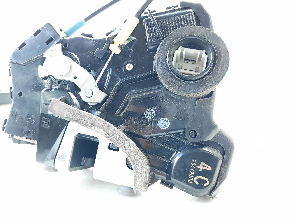 Scion iq Замок двері передньої правої Toyota Scion IQ 2006-2021 6903042230 Toyota Scion IQ 6