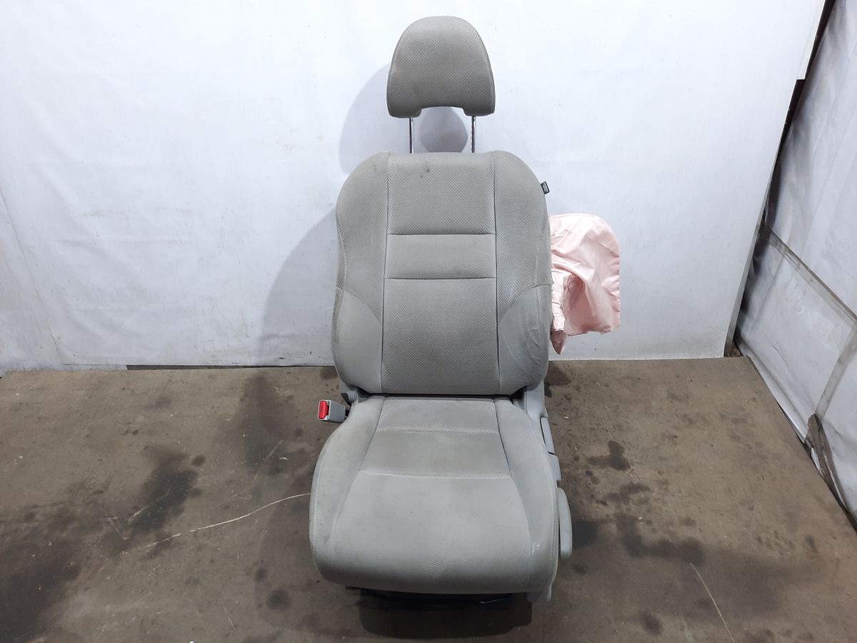 Insight. Сидіння водія Honda Insight 2010-2014 81526TM8A02 Honda Insight