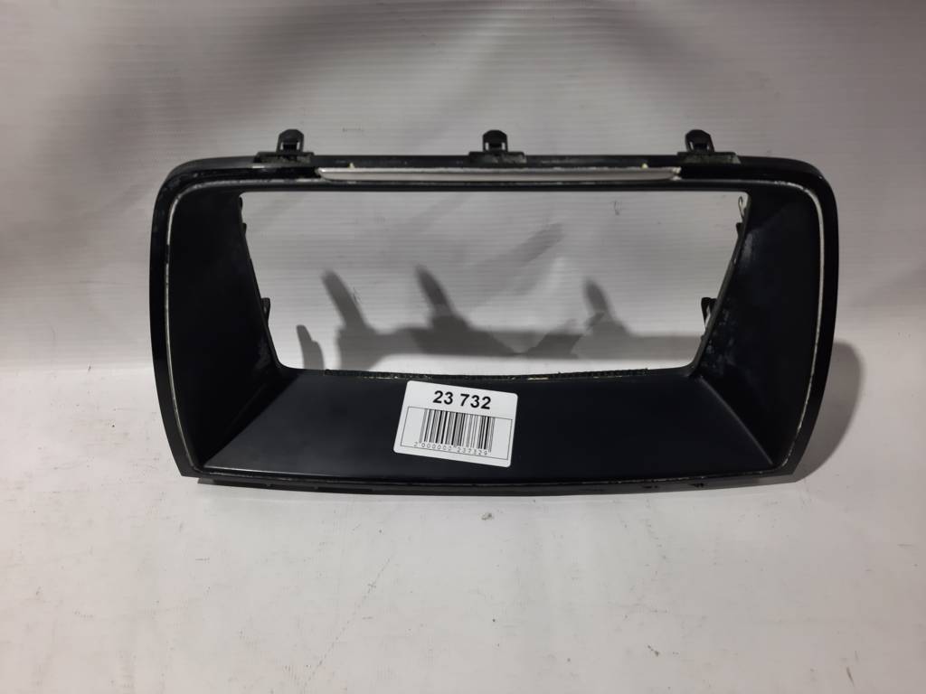 6. Рамка магнітоли Mazda 6 2014-2015 GHR1-55-230A-02 Mazda 6