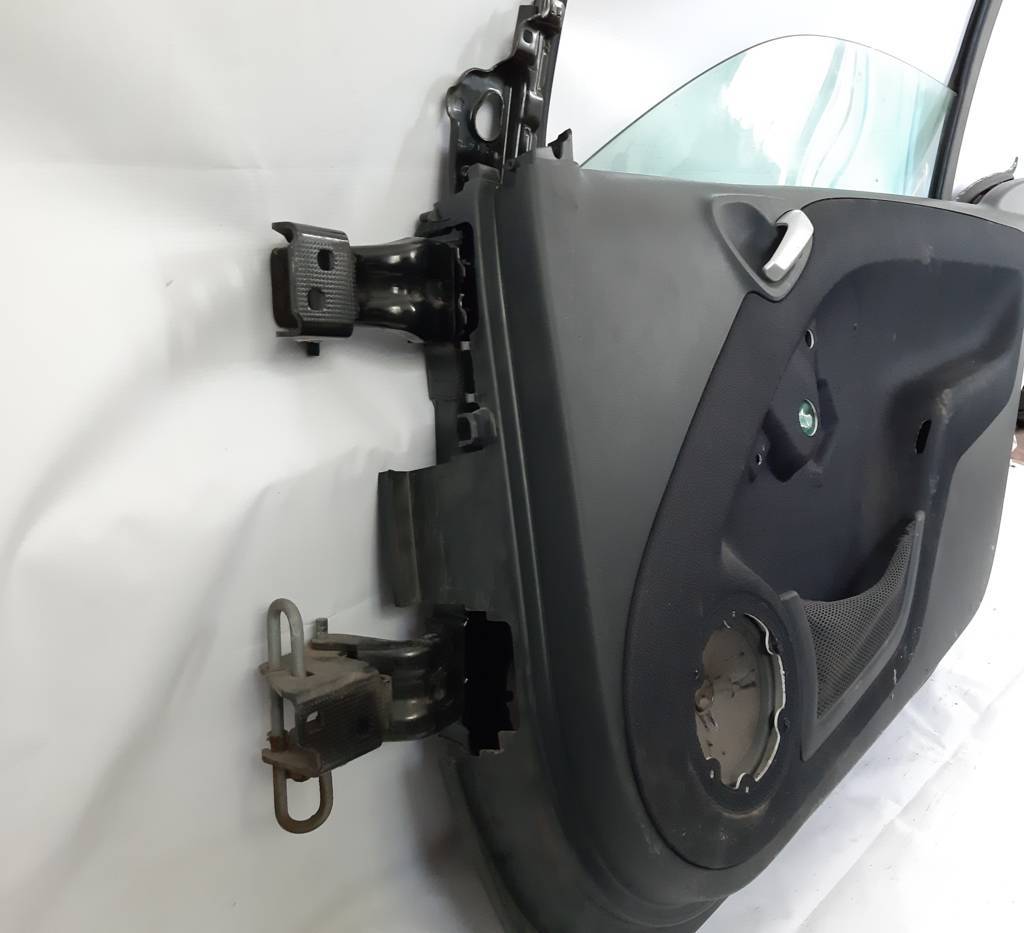 Fortwo Двері праві Smart Fortwo 2010-2016 4517202370C86U Smart Fortwo 6