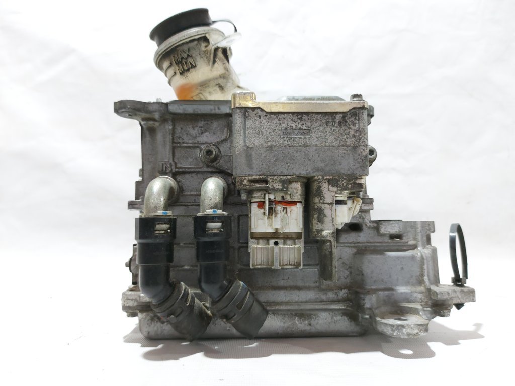 Fusion hybrid Інвертор електродвигуна із бачком Ford Fusion Hybrid 2013-2019 GG9Z7B012ABNP Ford Fusion Hybrid 16