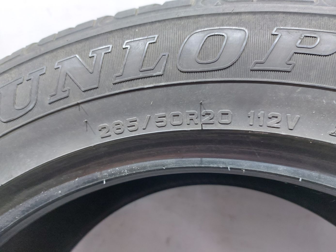 Всесезонные шины Гума Dunlop285/50R20 7