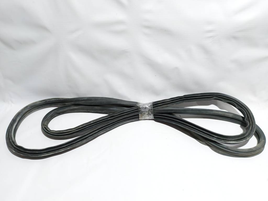 Veloster Ущільнювальна гумка отвору кришки багажника Hyundai Veloster 2012-2017 87321-2V000 Hyundai Veloster 2 Veloster Ущільнювальна гумка отвору кришки багажника Hyundai Veloster 2012-2017 87321-2V000 Hyundai Veloster 2