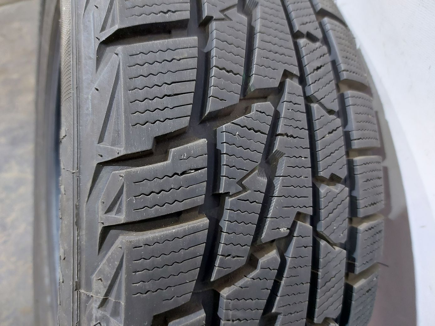  Резина Premiorri Viamaggiore ZPlus 95Hi 215/60R16 14