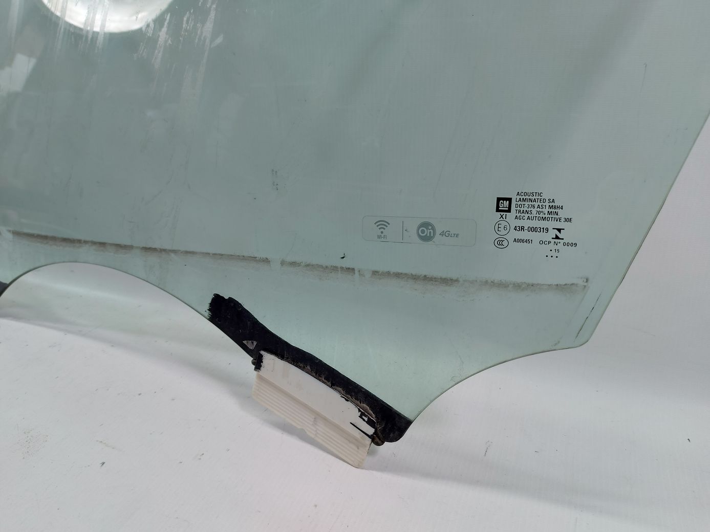 Ats Скло дверей передньої лівої Cadillac ATS 2013-2018 84554922 Cadillac ATS 2