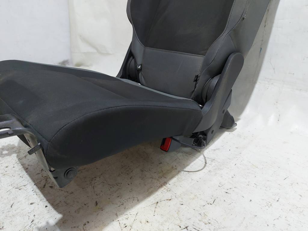 Escape Спинка заднього ряду сидінь права Ford Escape 2014-2015 CJ5Z-7866600-BD Ford Escape 4