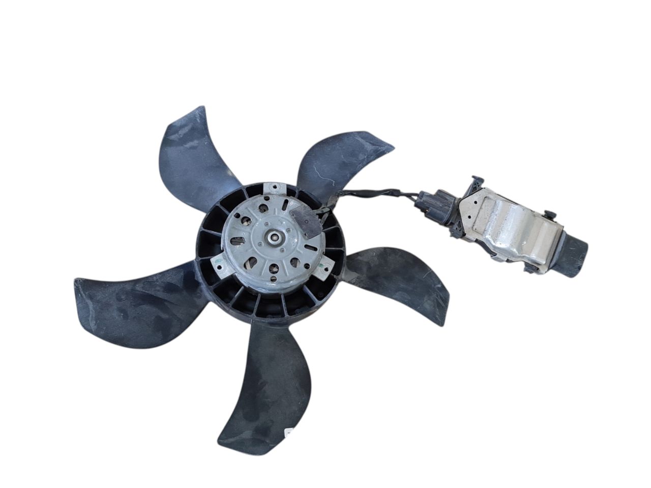 Dart Вентилятор системы охлаждения (без кожуха) Dodge Dart 2013-2019 68189127AA Dodge Dart 2