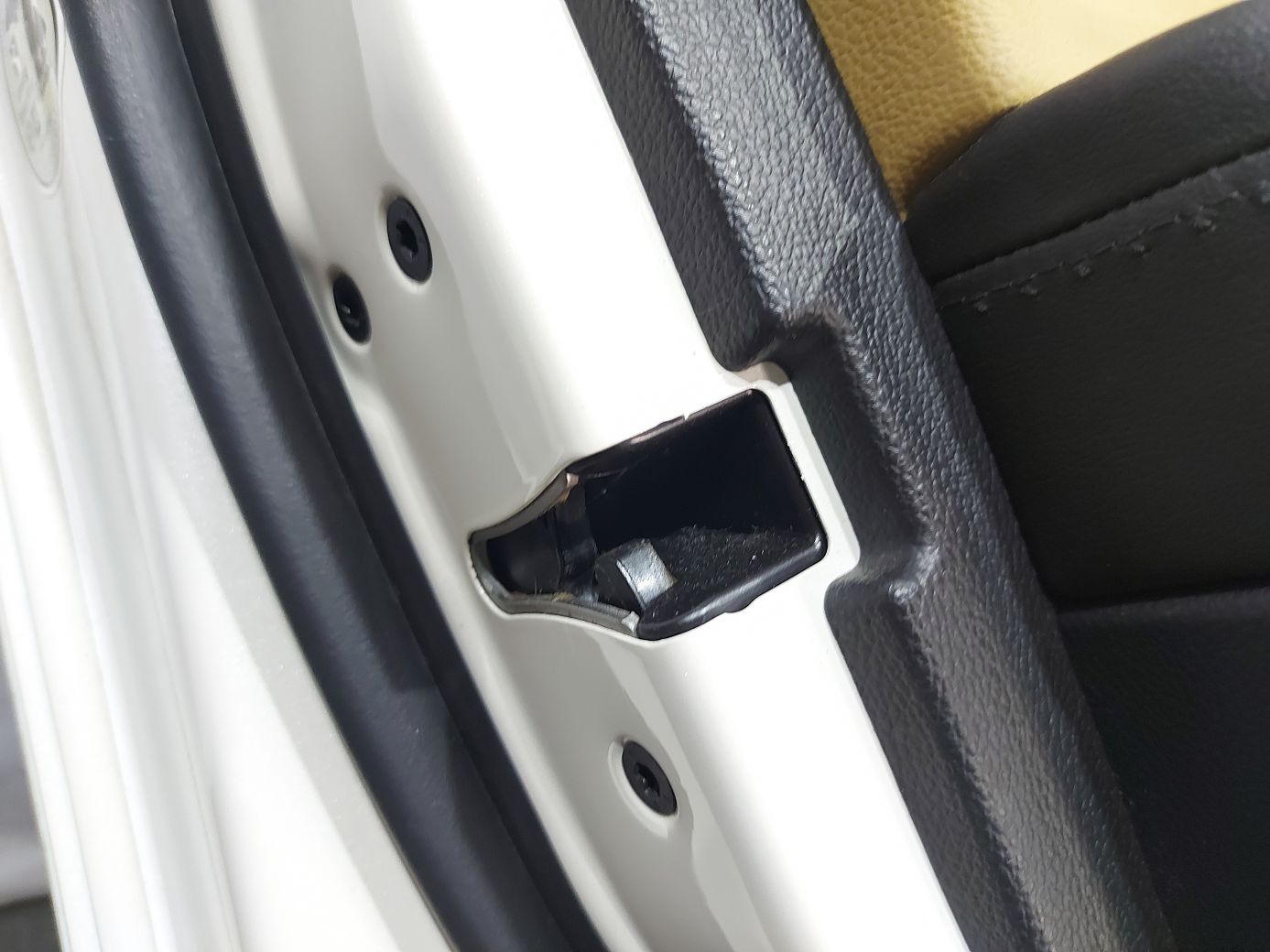 Ats Двері передні ліві без карти Cadillac ATS 2013-2016 84200616 Cadillac ATS 12