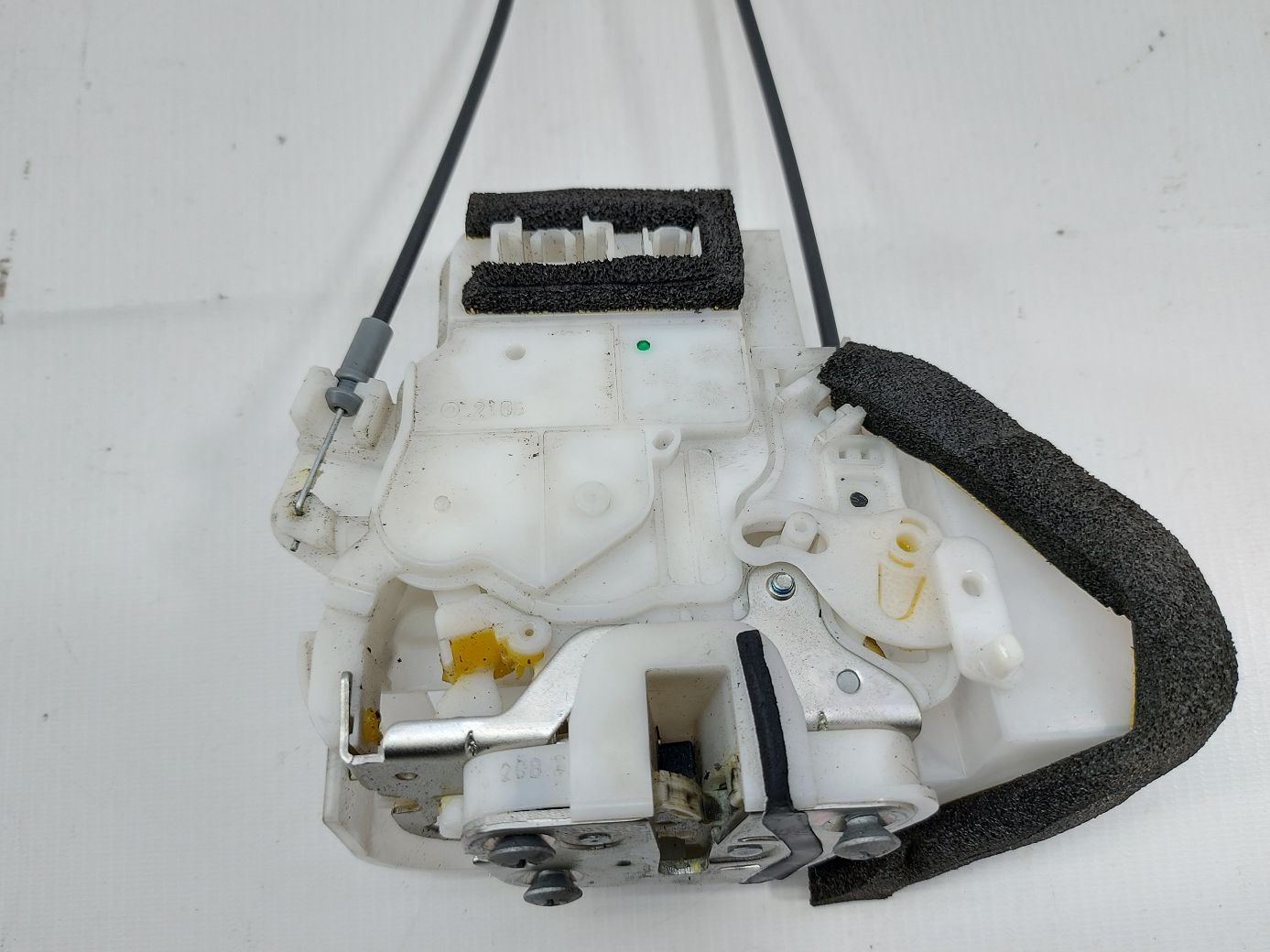 Forester Замок дверей задньої правої Subaru Forester 2009-2013 61035SC200 Subaru Forester 3