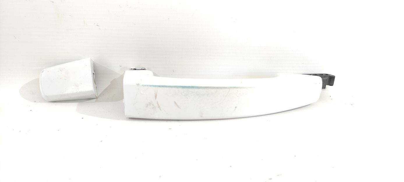 Malibu Ручка двери задней правой наружная Chevrolet Malibu 2013-2016 92233089 Chevrolet Malibu 7 Malibu Ручка двери задней правой наружная Chevrolet Malibu 2013-2016 92233089 Chevrolet Malibu 7