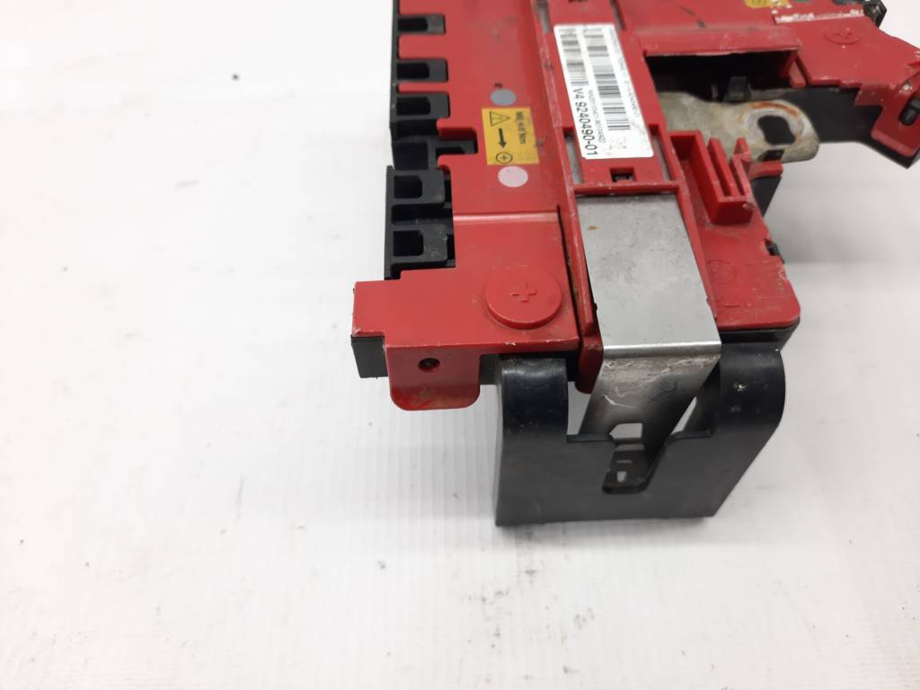 7 series Плюсовая клемма BMW 7 2012 61149240490 BMW 7 5