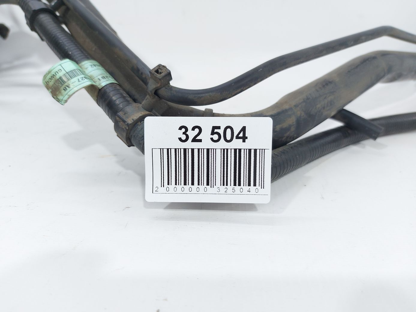 Fiesta sedan Заливная горловина Ford Fiesta sedan 2011-2019 AE8Z9034G Ford Fiesta sedan 5