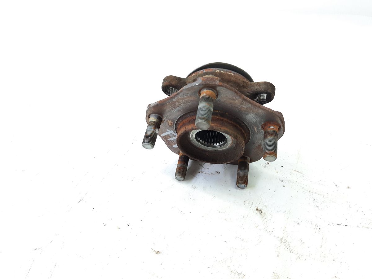 Sentra Ступиця передня ліва/права Nissan Sentra 2017 402029SM0A Nissan Sentra 12