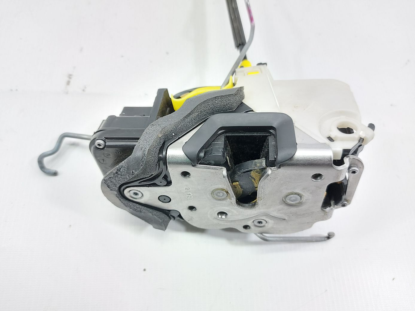 Malibu Замок двери передней левой Chevrolet Malibu 2013-2016 13579522 Chevrolet Malibu 2