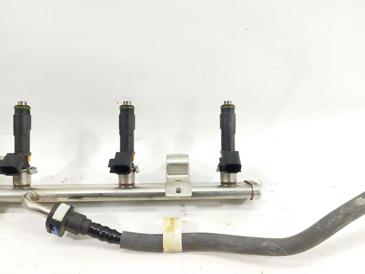 200 limited Топливная рейка с форсунками Chrysler 200 Limited 2015-2017 4593987AC Chrysler 200 Limited 3