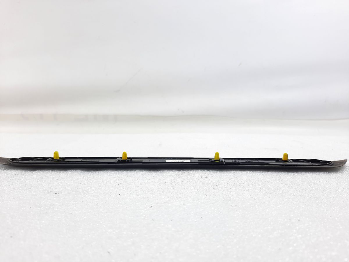 328i xdrive Накладка порогу переднього права BMW 328i xDrive 2013-2016 51477263315 BMW 328i xDrive 3