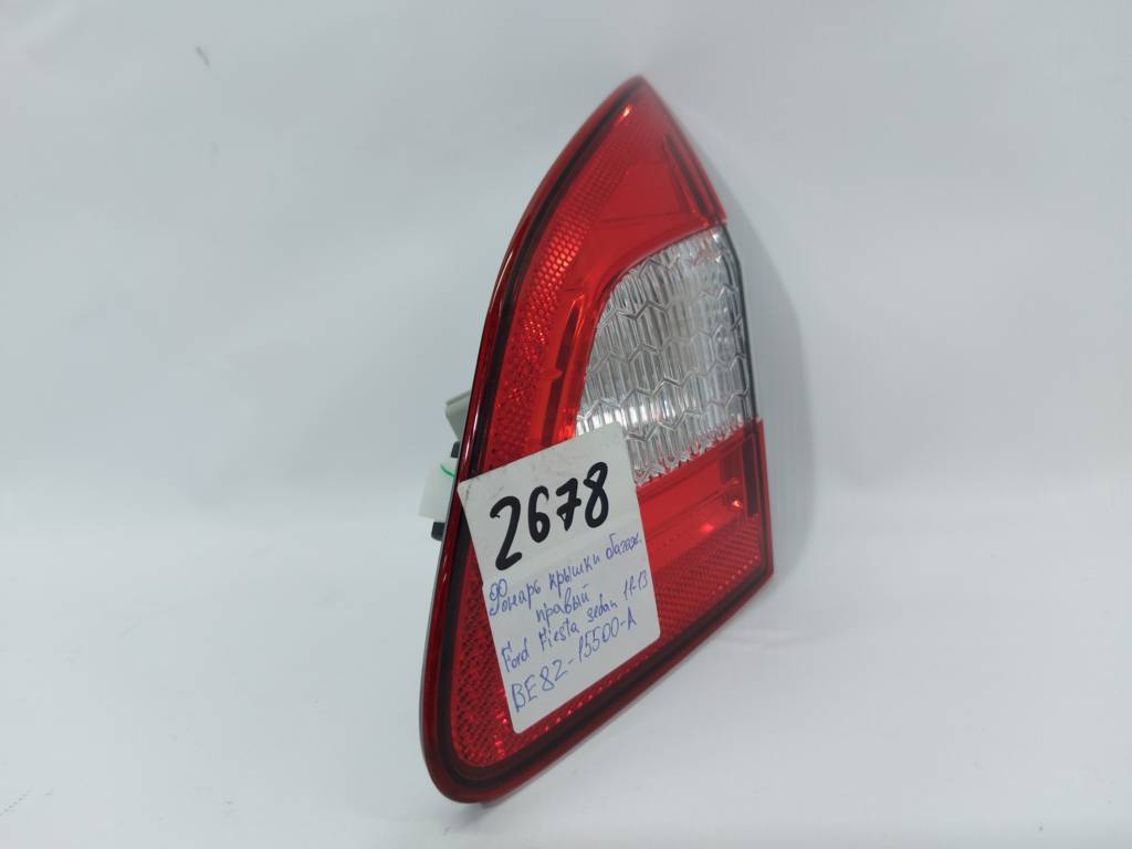 Fiesta sedan Ліхтар кришки багажника правий Ford Fiesta sedan 2011-2013 BE8Z15500A Ford Fiesta sedan 3