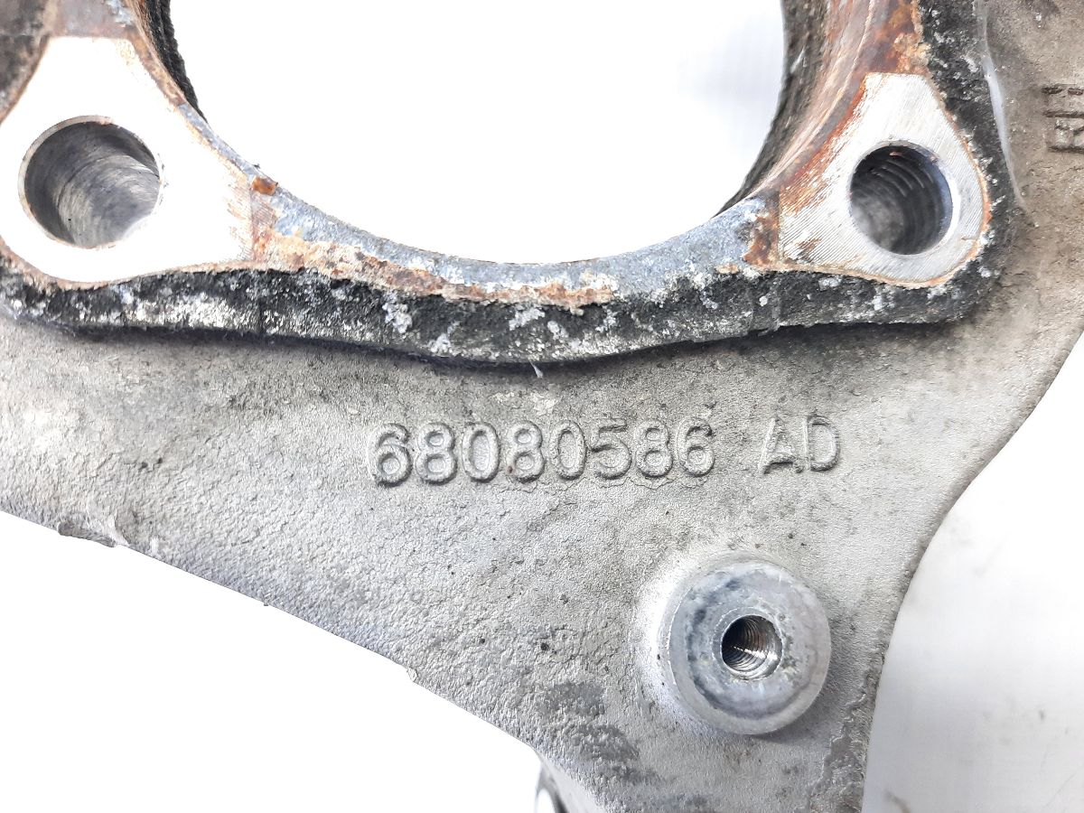 Dart Поворотный кулак передний правый Dodge Dart 2013-2019 68080585AD Dodge Dart 26