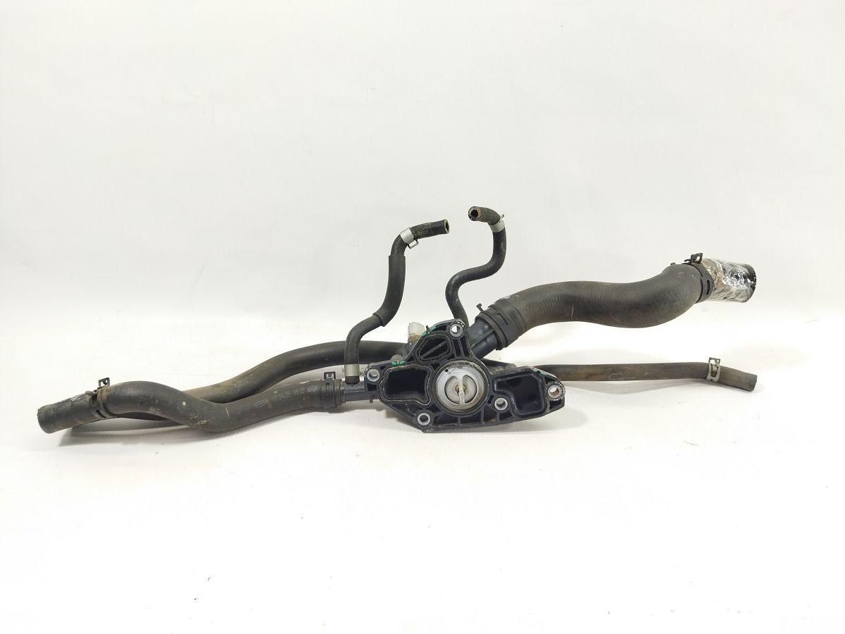 Sentra Фланець системи охолодження Nissan Sentra 2013-2019 110603RC1 Nissan Sentra 4