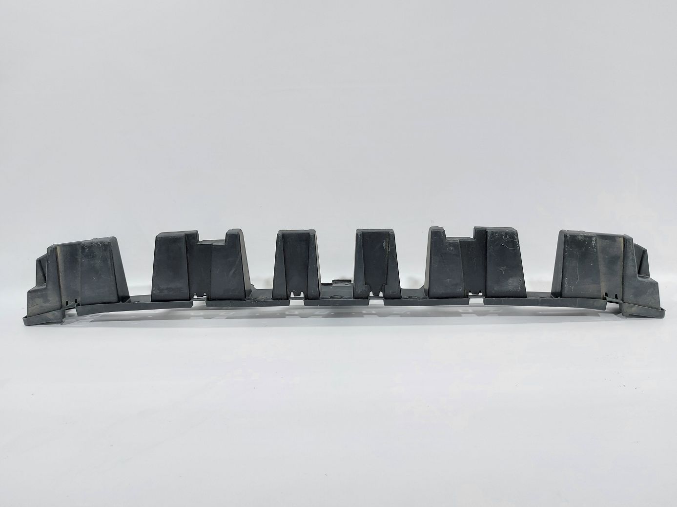 Fusion hybrid Абсорбер заднього бампера Ford Fusion Hybrid 2013-2019 DS7Z17E855G Ford Fusion Hybrid 4