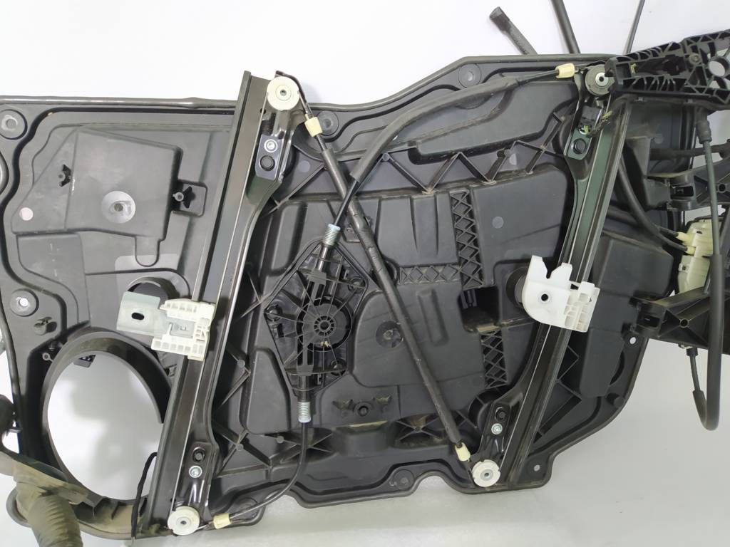 200 limited Вкладыш двери передней левой Chrysler 200 Limited 2015-2017 68249035AA Chrysler 200 Limited 5