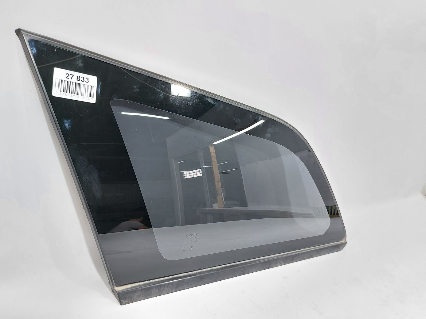  Форточка четверти задней левая Dodge Journey `2009-2019 5155279AG Dodge Journey 4