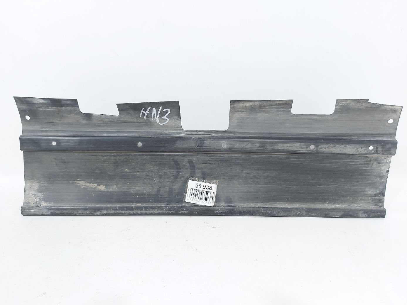 Dart Пыльник радиатора нижний Dodge Dart 2013-2019 68381779AA Dodge Dart 5