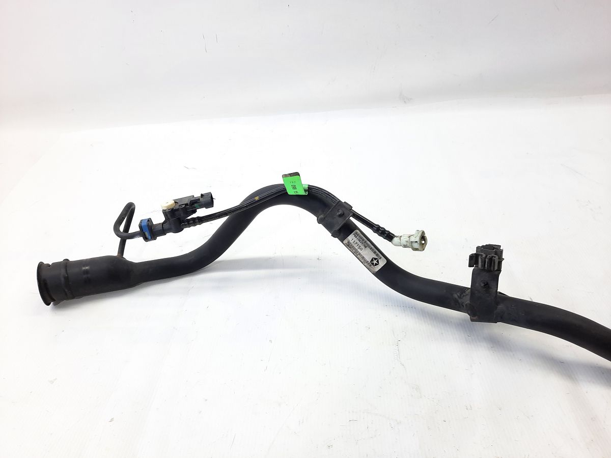 200 limited Заливна горловина Chrysler 200 Limited 2015-2017 68156260AC Chrysler 200 Limited 6