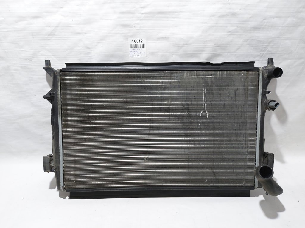 Passat s Радиатор системы охлаждения Volkswagen Passat S 2012-2014 5C0121251F Volkswagen Passat S 1