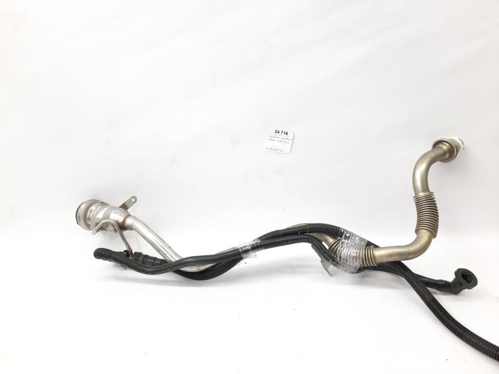 328i xdrive. Заливна горловина BMW 328i xDrive 2007-2013 16117188074 BMW 328i xDrive