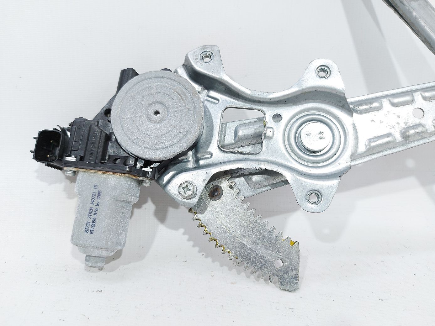 Altima Склопідйомник двері задньої лівої Nissan Altima 2013-2018 827213TA0A Nissan Altima 8