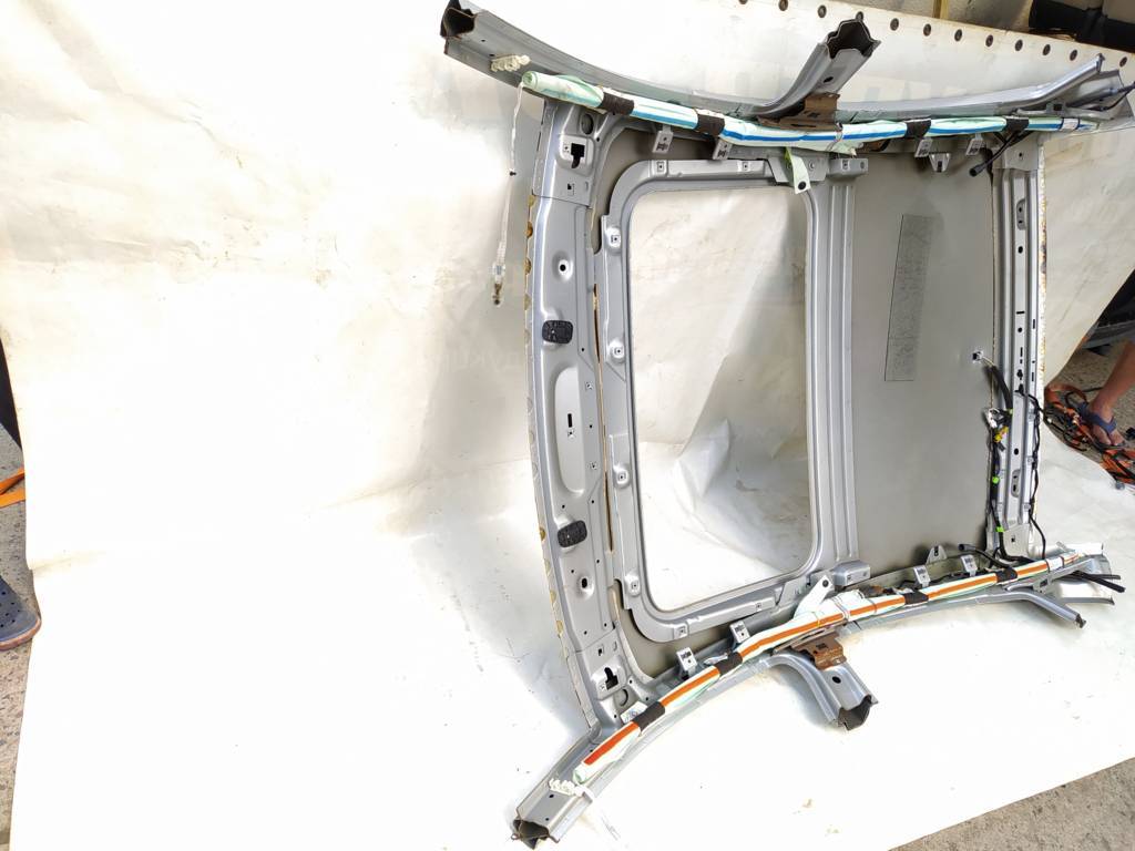 Dart Дах під люк Dodge Dart 2013-2019 68158686AA Dodge Dart 6