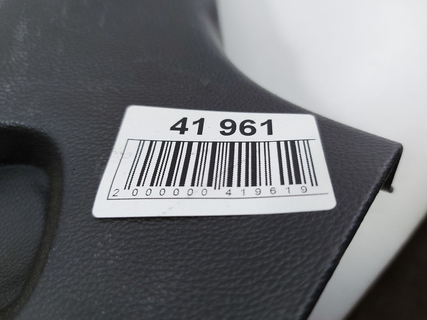 Regal Накладка задней панели багажного отделения Buick Regal 2011-2017 22738298 Buick Regal 7